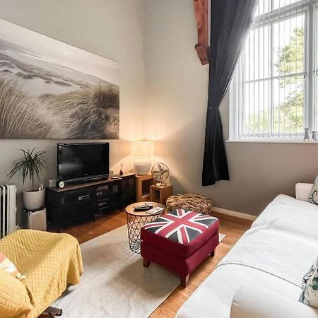 Lofty Apartment In 普里茅斯 外观 照片