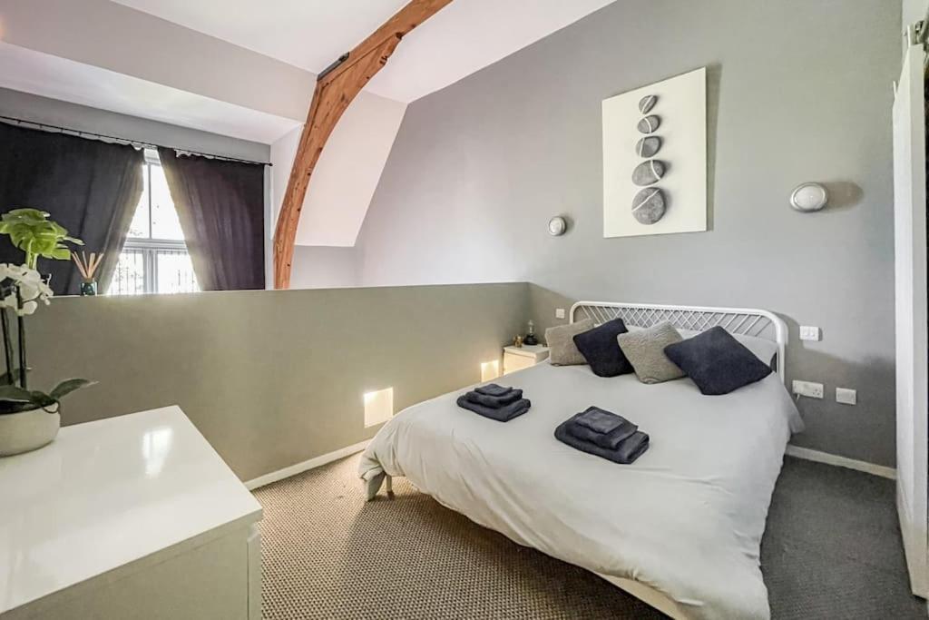 Lofty Apartment In 普里茅斯 外观 照片